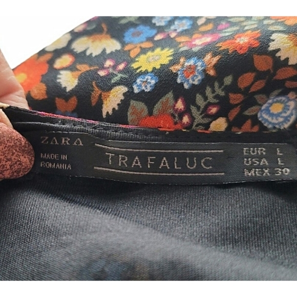 Zara Trafaluc Floral Patterned Long Sleeved  Romper Size Large - Picture 7 of 7